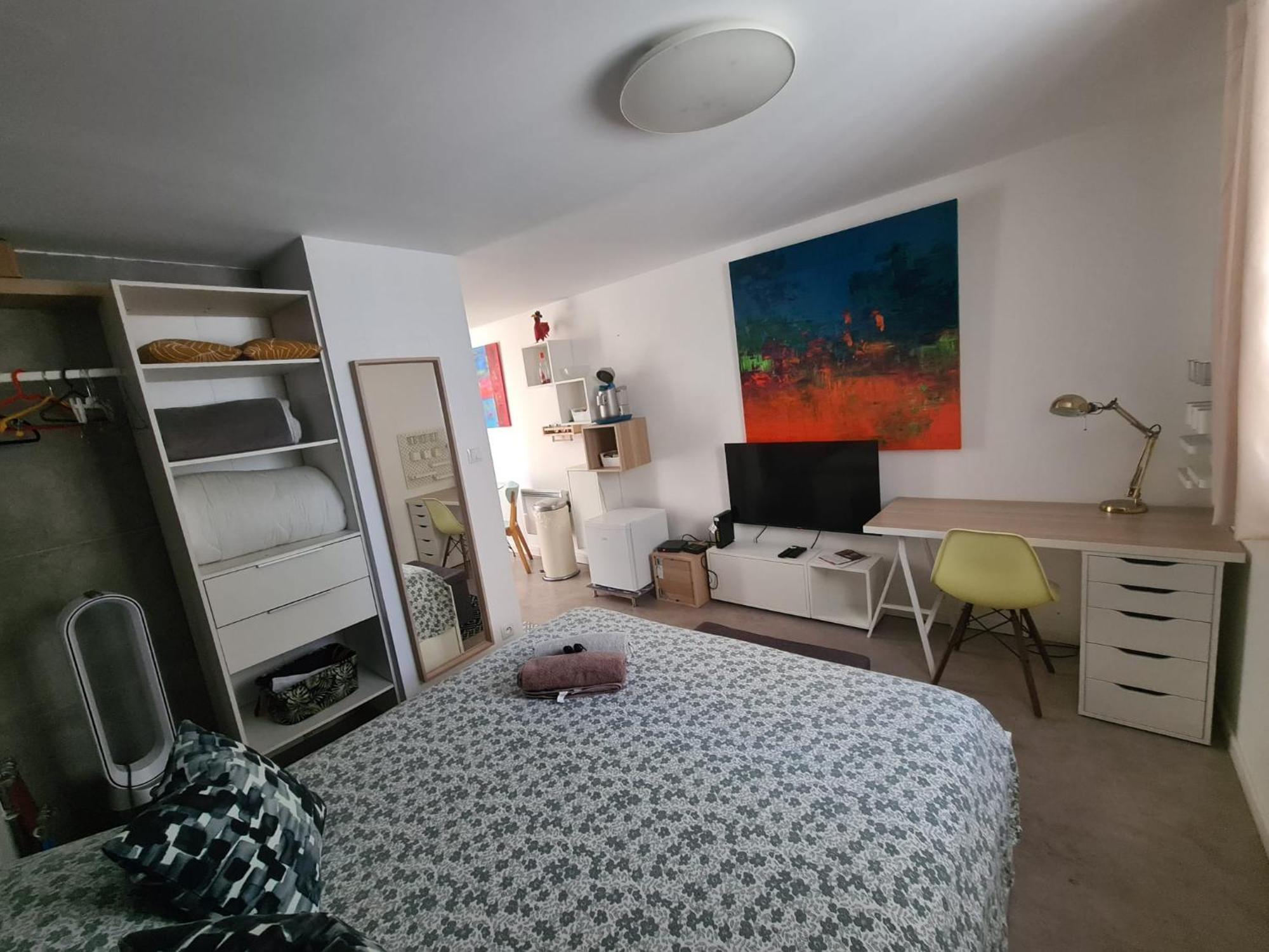 Beau Studio Equipe - Calme Et Confortable Bourg-en-Bresse Exteriér fotografie